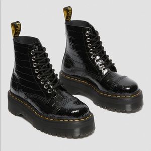 DR MARTENS SINCLAIR PATENT CROCODILE PLATFORM BOOTS